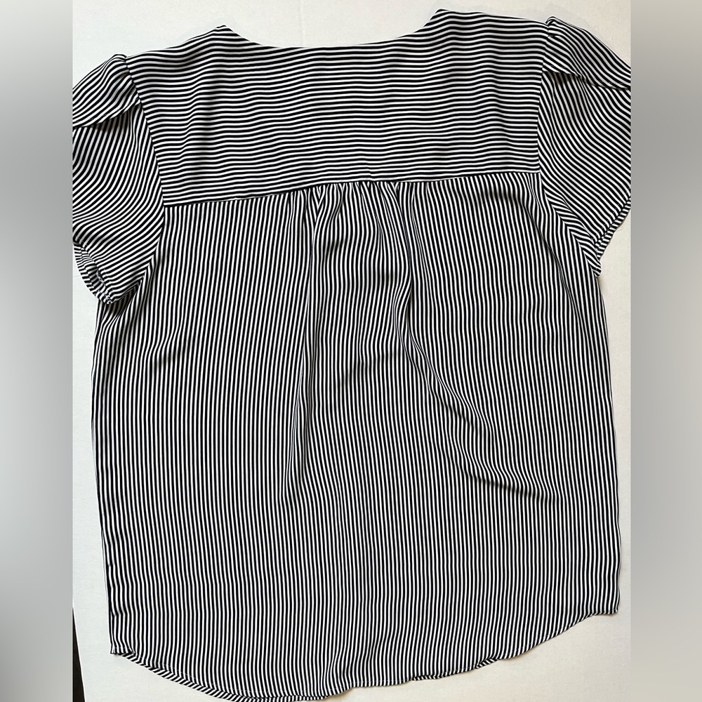 LOFT Monochrome Striped Blouse - Picture 5 of 5